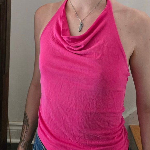 Hot pink cropped halter top - Picture 7 of 8